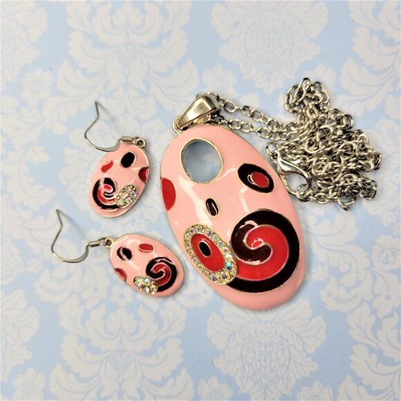 𝅺PINK Peach and Red Long Necklace with Matching Earrings - NWOT - Picture 5 of 5